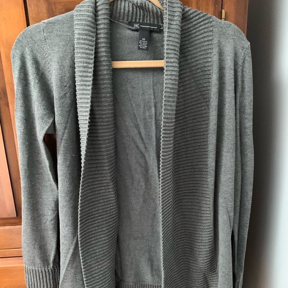 Grey open cardigan